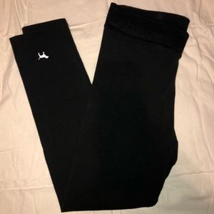 Pink yoga leggings (black)